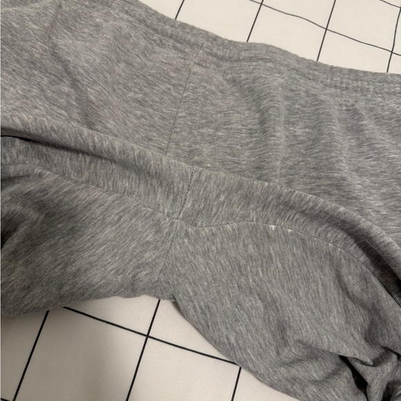 H&M Divided Grey Sweatpants size Large - Picture 8 of 10